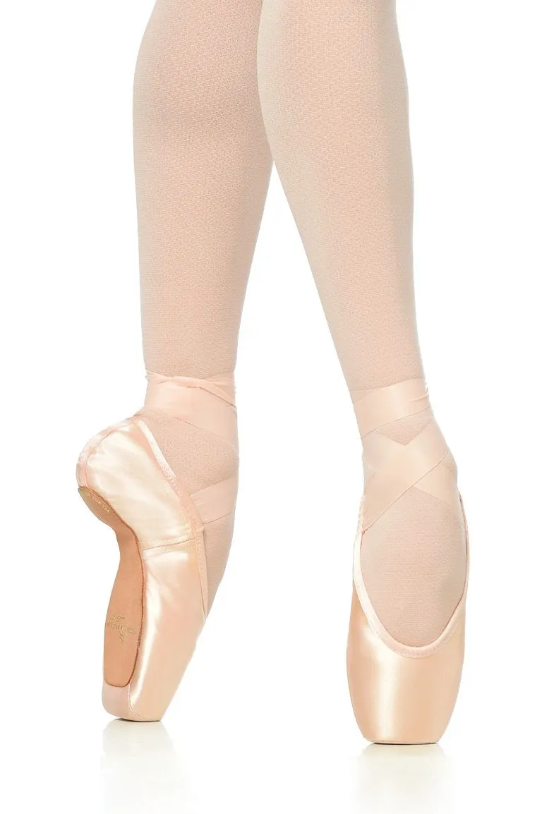 Gaynor Minden | Sleek Fit Pointe Shoe | Size 9