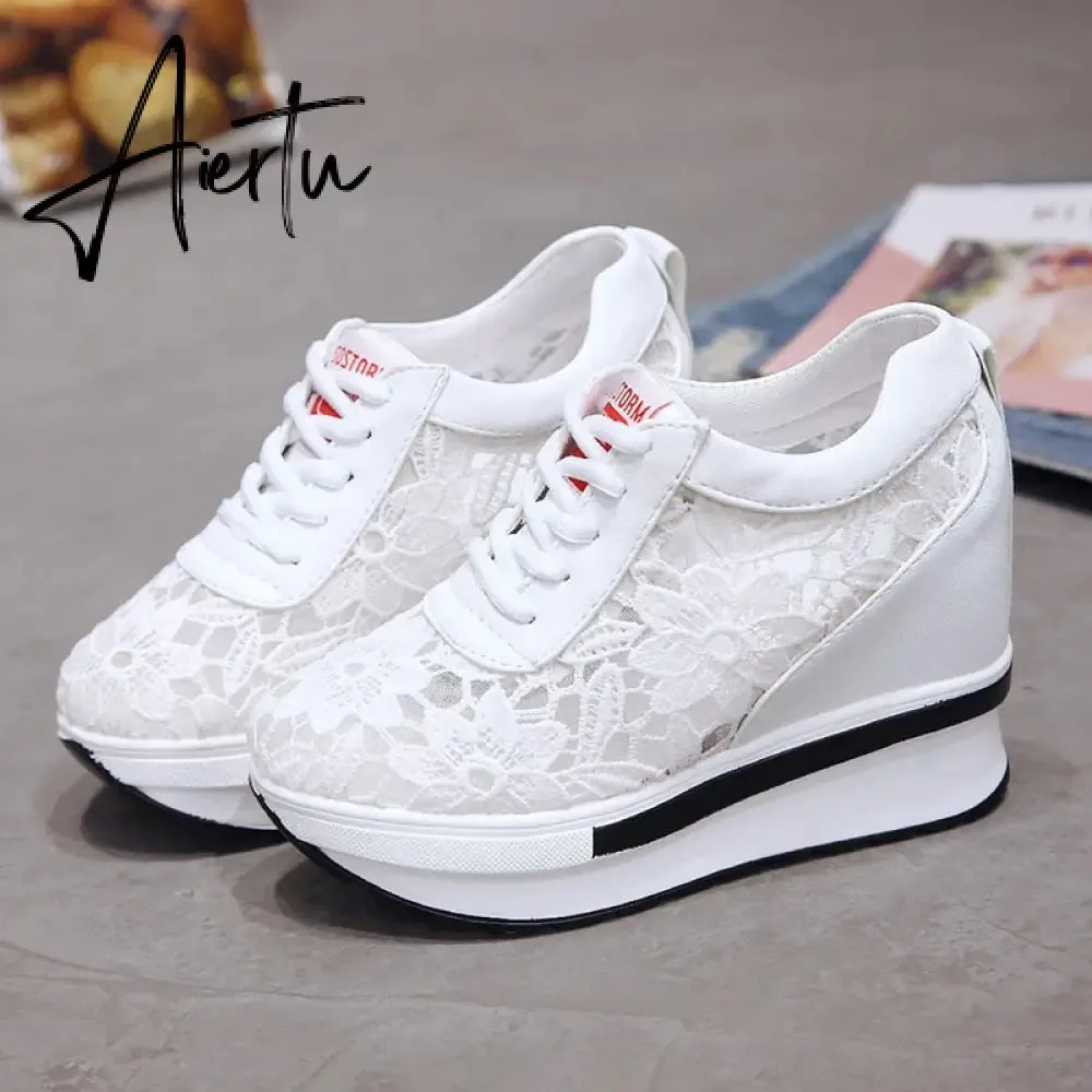 Hot Sales  Summer New Lace Breathable Sneakers Women Shoes Comfortable Casual Woman Platform Wedge Shoes