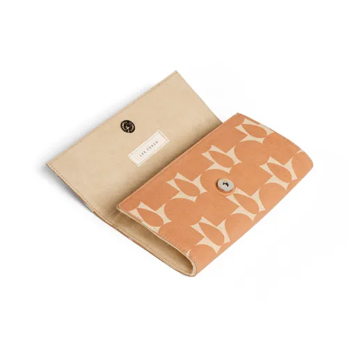 Minimal Wallet Totem Sand by Lee Coren