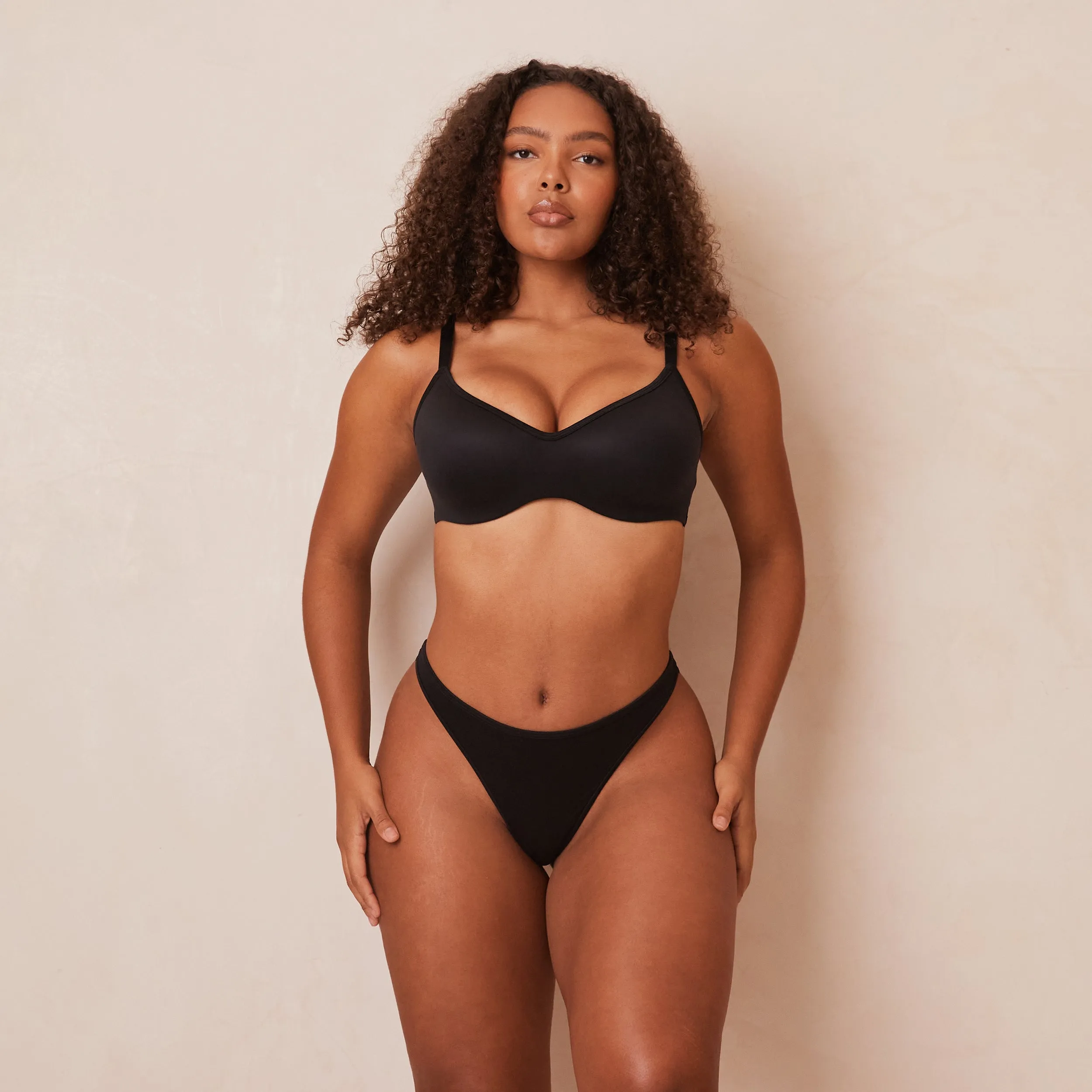 Sleek Mindful Bra  - Black