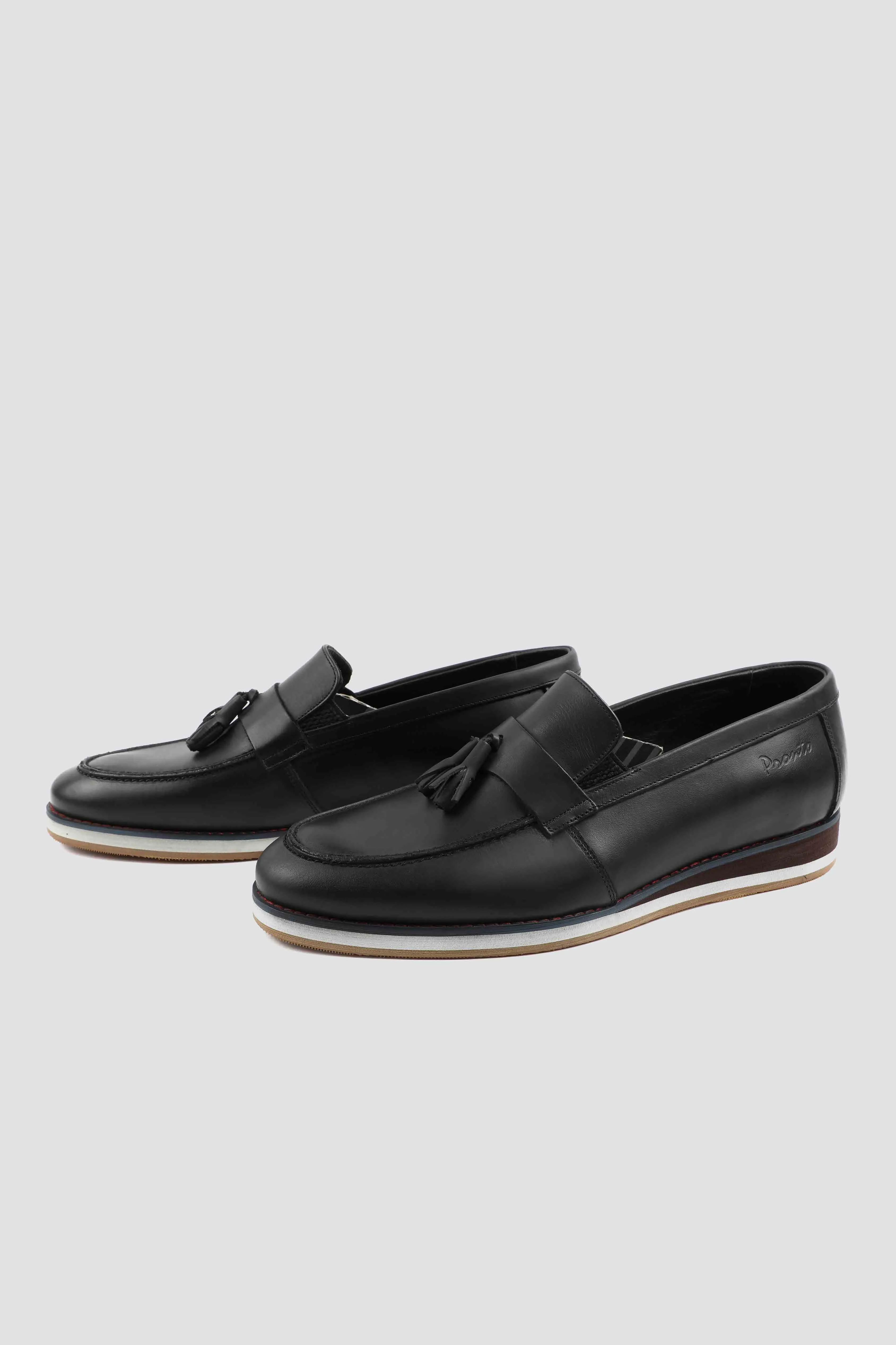 Tassel loafer