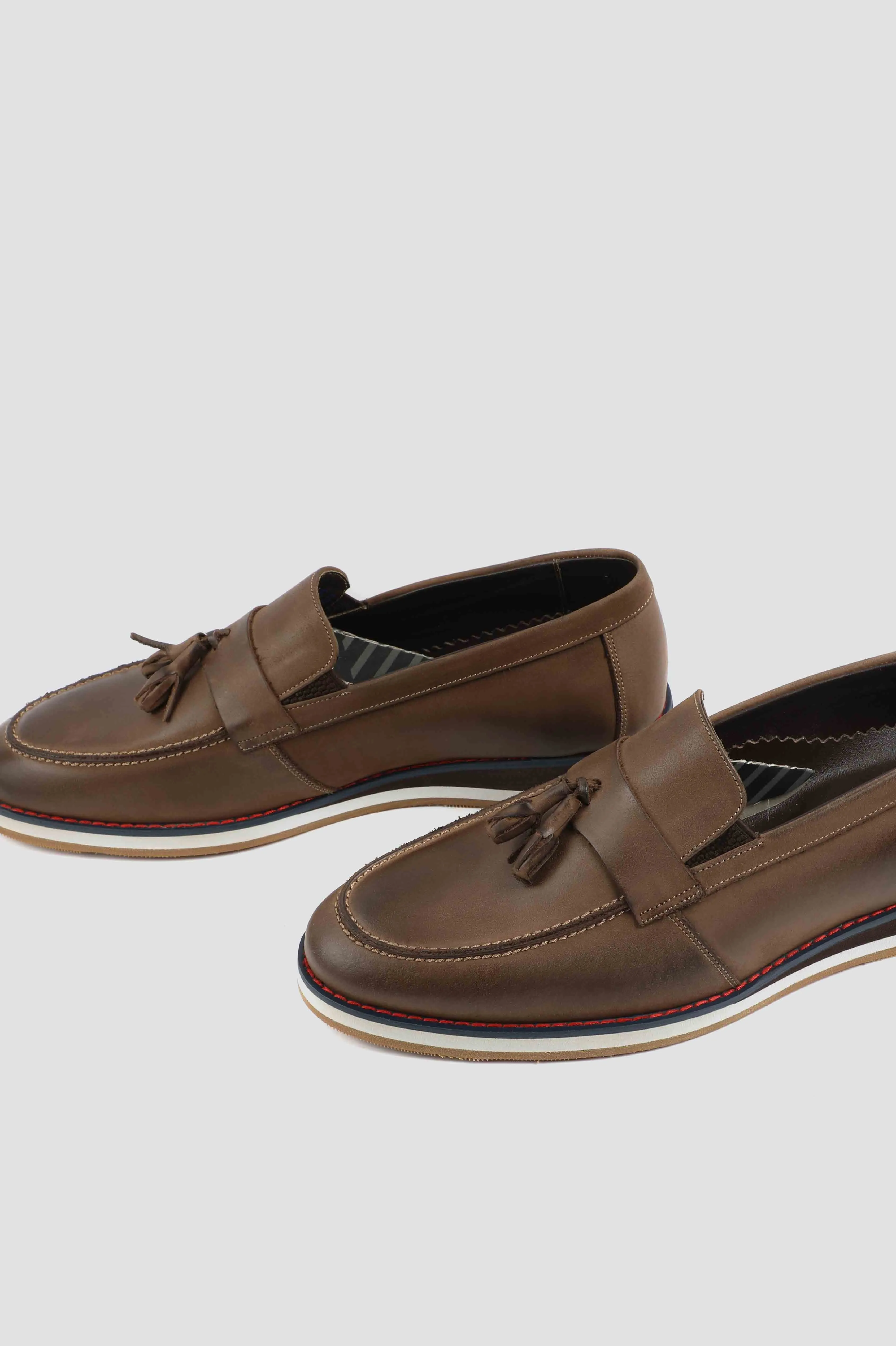 Tassel loafer